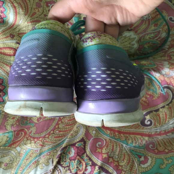 nike free sneakers - Picture 4 of 8